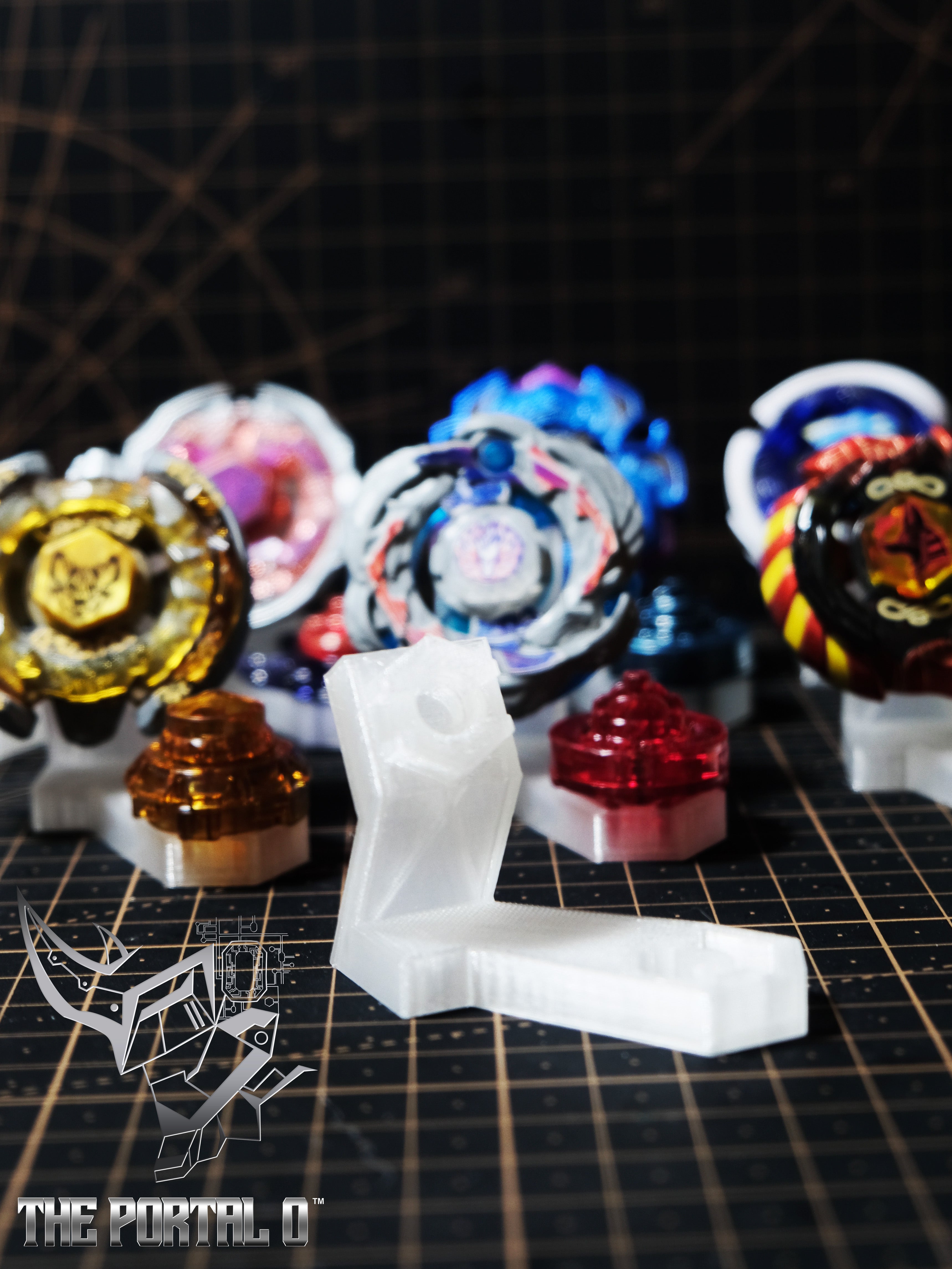 Beyblade Metal Fusion BeyStand Display Pro