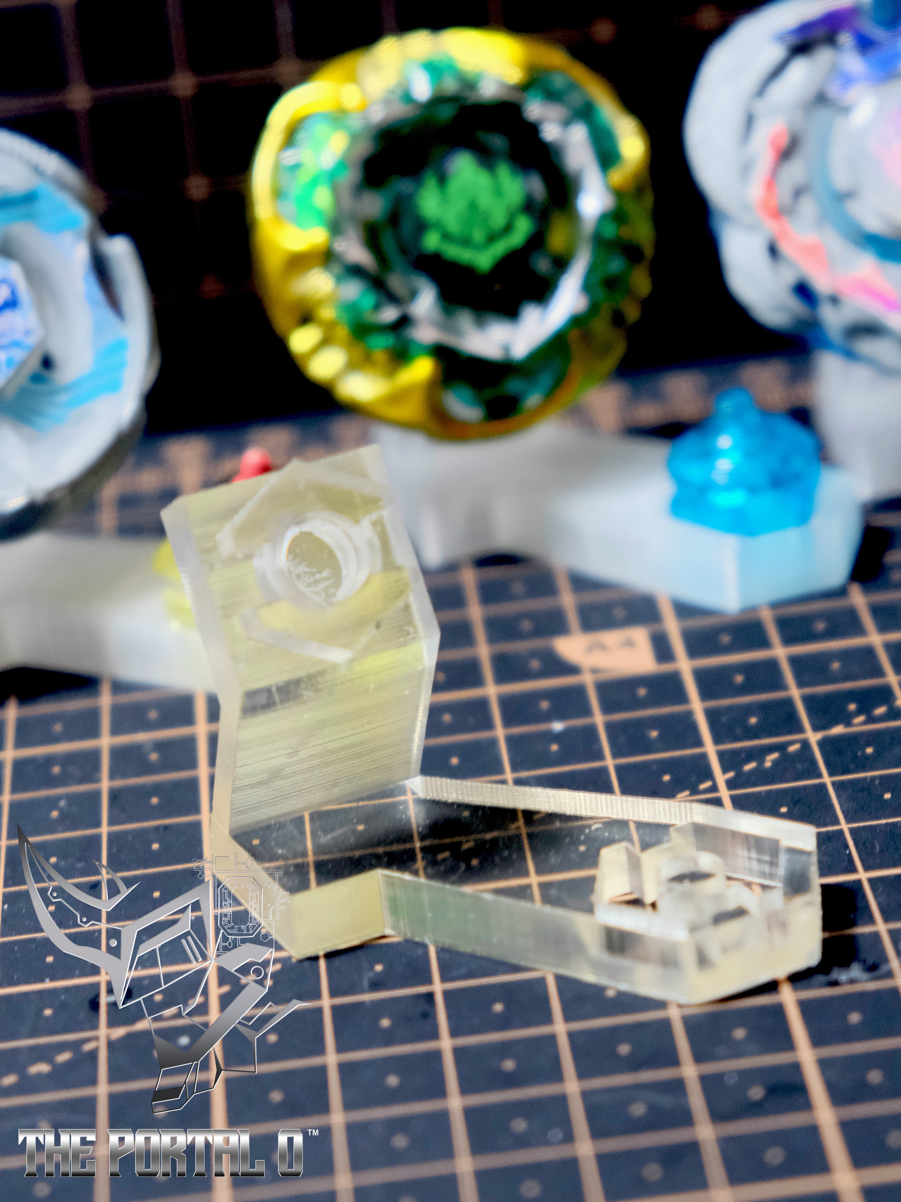 Beyblade Metal Fusion BeyStand Display Pro