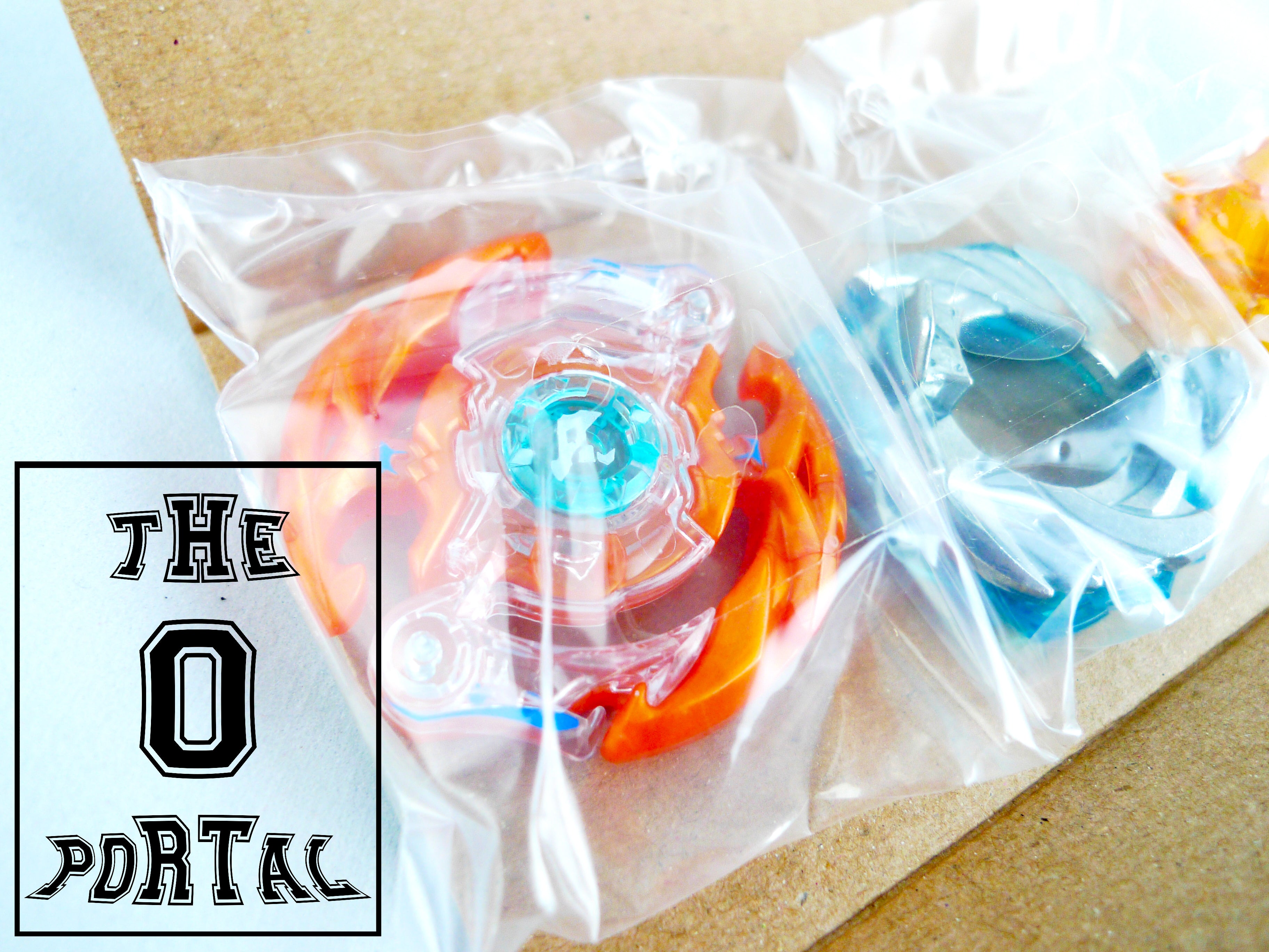 TAKARA TOMY Beyblade BURST GOD B-75 Blaze Ragnaruk 4Cross Flugel